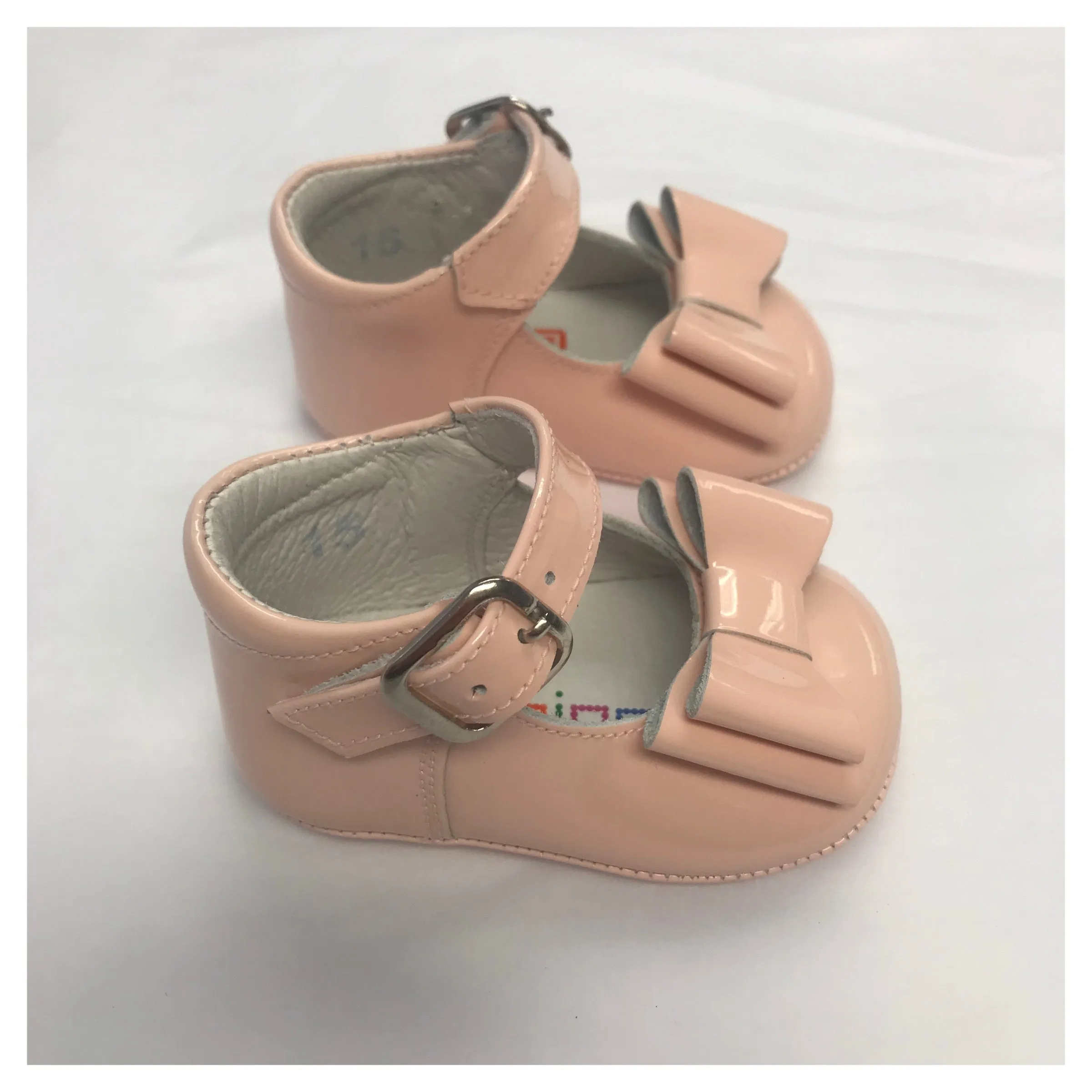 Andanines Pink Patent Bow Pram Shoe