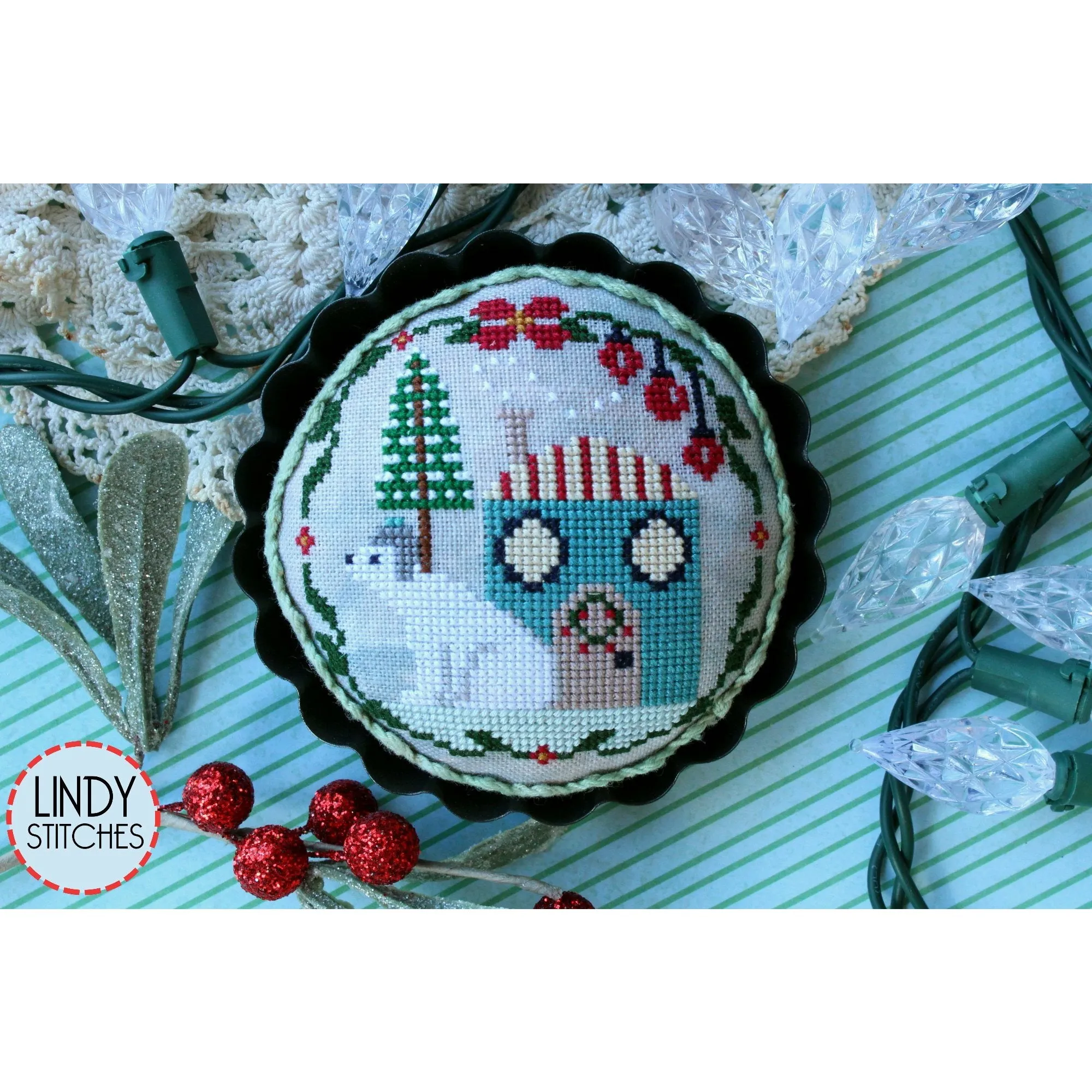 Lindy Stitches ~ Polar Bear Abode Pattern