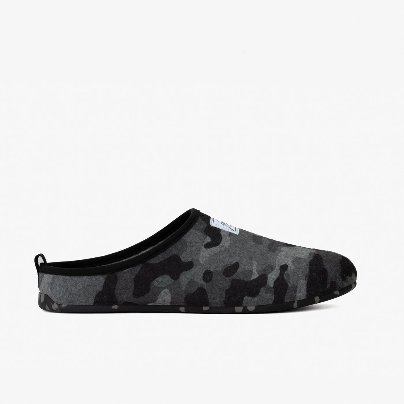 Mercredy Mens Camo Slipper